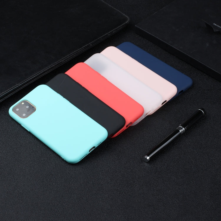 MATT Silikónový obal pre Apple iPhone 15 Pro - čierny